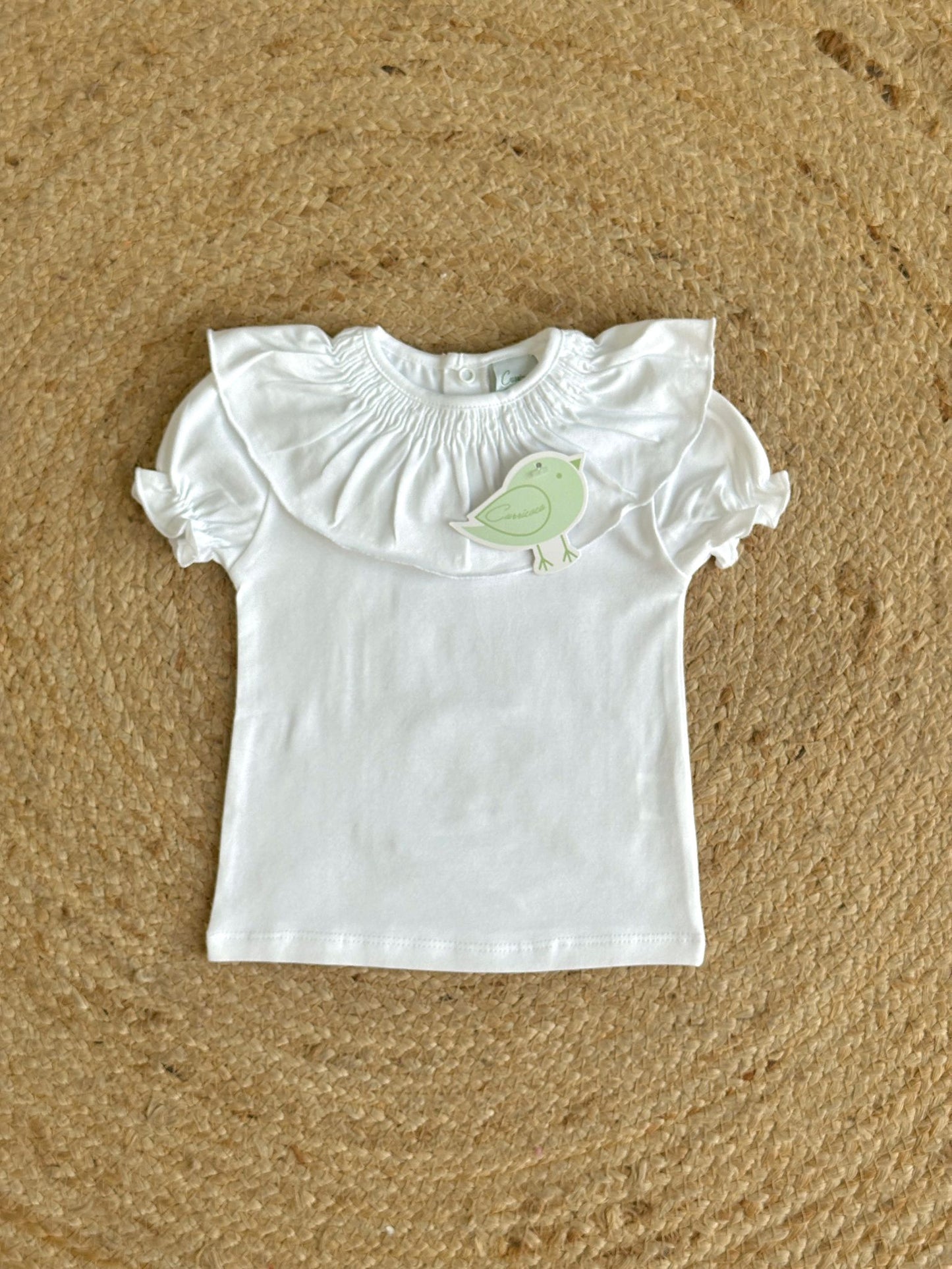 Camiseta Blanca con Maxicuello de Volante