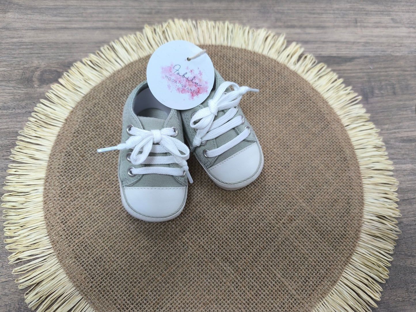 Zapatillas deportivas para bebés | Zapatillas clásicas en verde para recién nacidos | Primera puesta (0 a 6 meses)