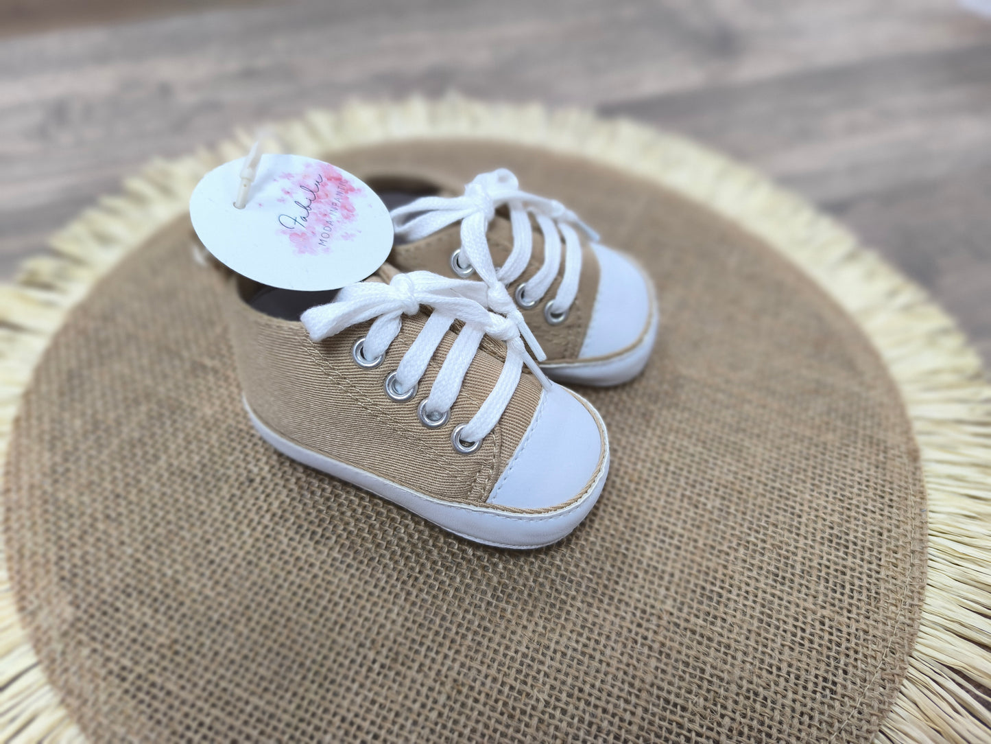 Zapatillas deportivas para bebés | Zapatillas clásicas de lona marrón claro para recién nacidos | Primera puesta (0 a 6 meses)