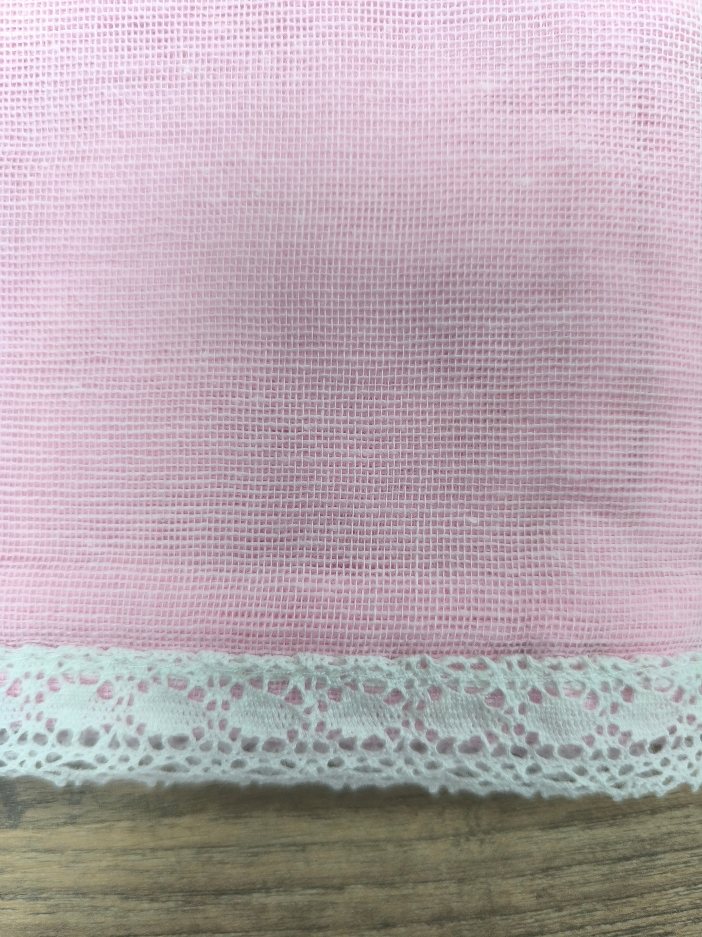 Pack de 2 Gasas de Bebé en Rosa con Encaje – 100% Algodón | Duffy Baby