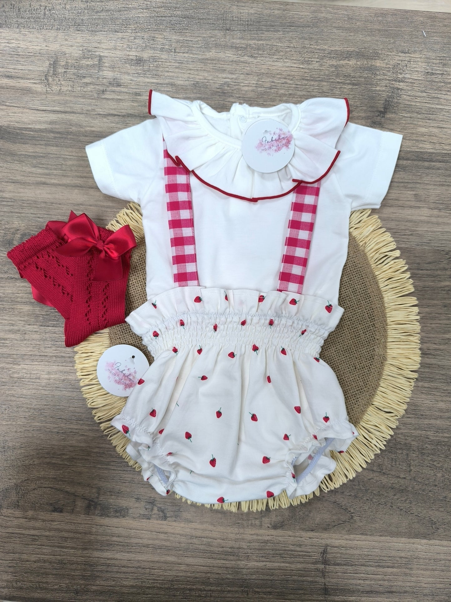 Ranita de Tirantes Fresitas para Bebé | Ranita Artesanal de Algodón con Tirantes Vichy Rojo
