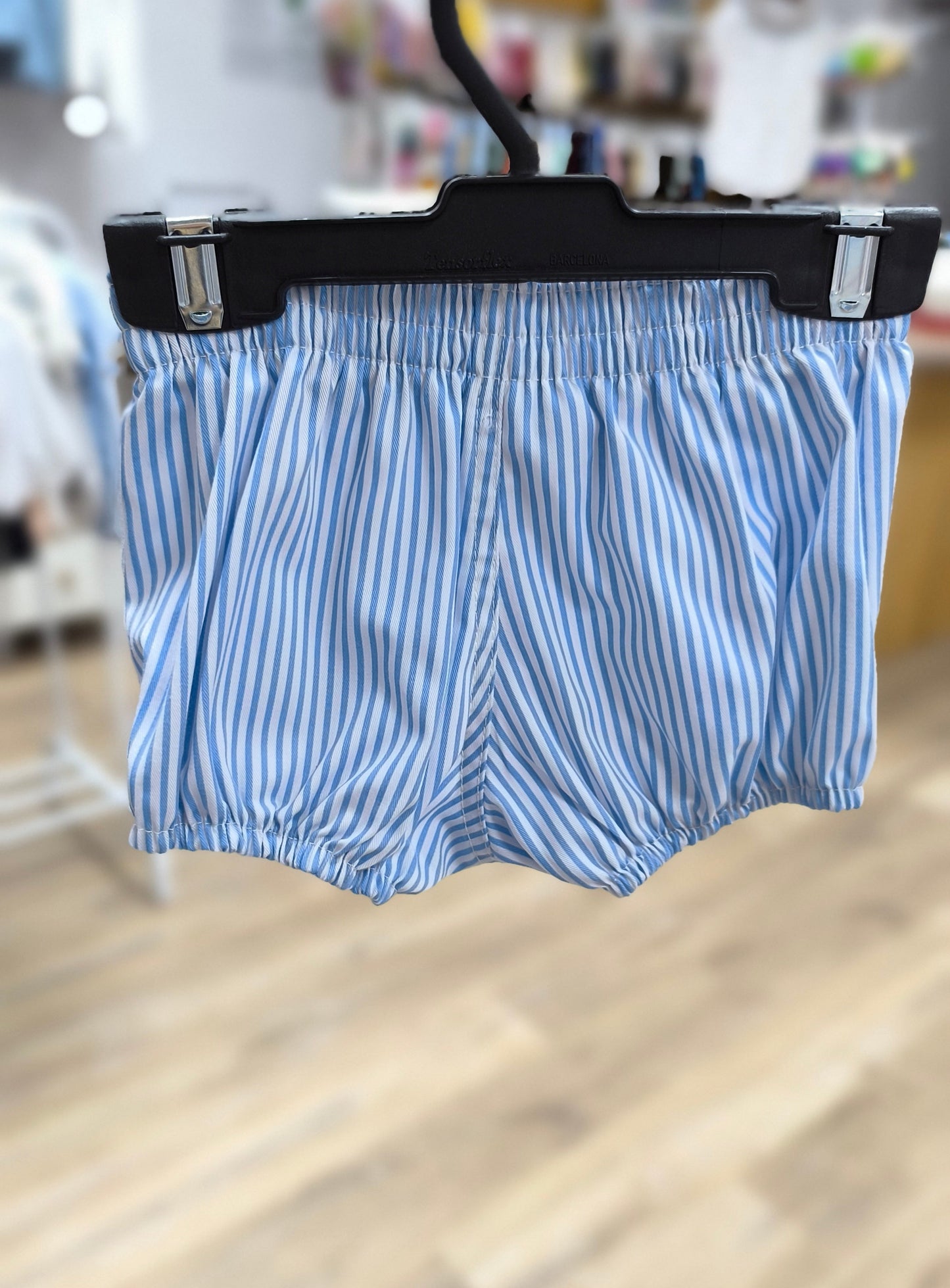 Ranita de bebé de rayas unisex con elástico suave y botones decorativos