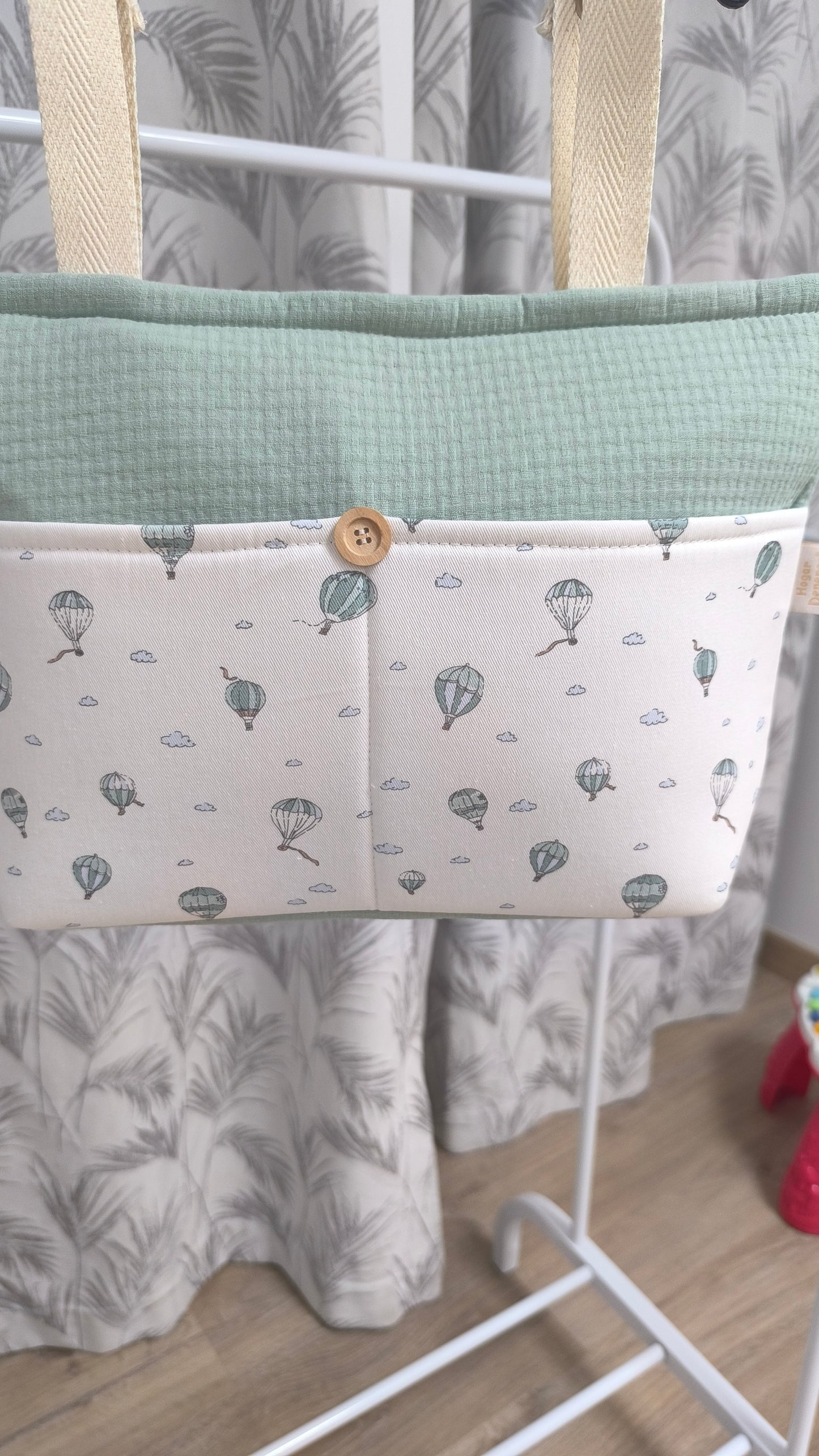 Pack Colchoneta Reversible para Silla Ligera + Bolso Panera Denenes - Modelo Globos Verde