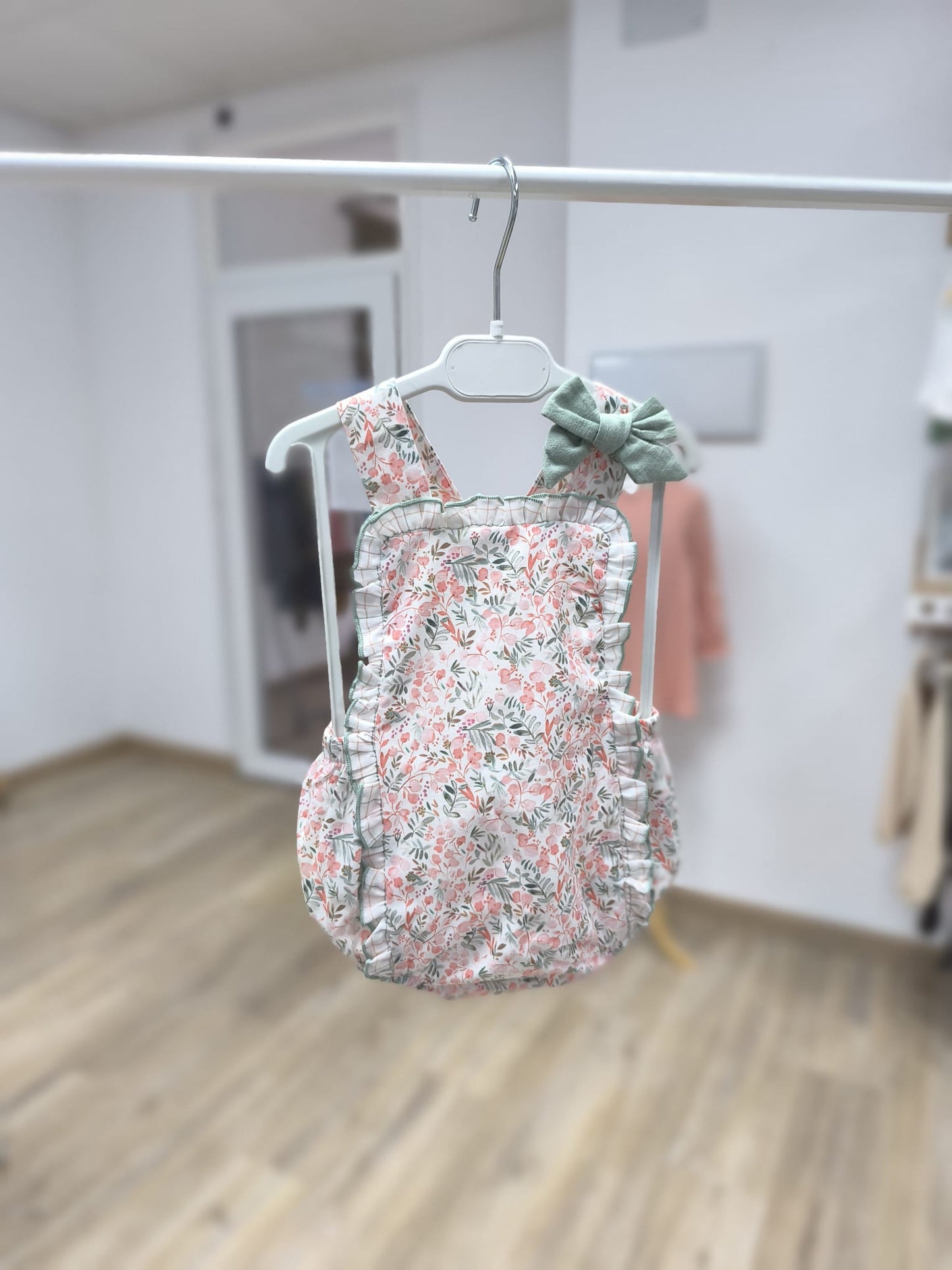 Peto floral Bebé | Colección Mumbai 1-36 Meses
