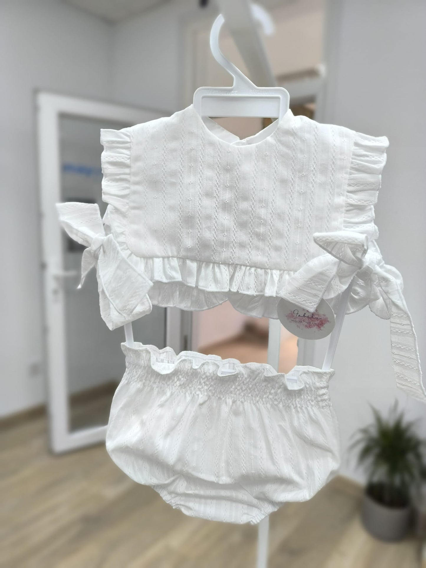 🤍 Conjunto de bebé baberola con volante y cubrepañal – Waterlemon