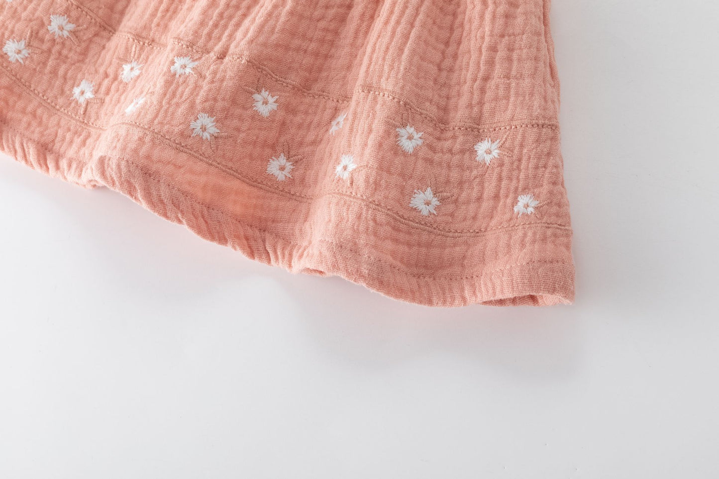 Peto de Bambula Bordado en Color  Salmón Rosado I 100% Algodón