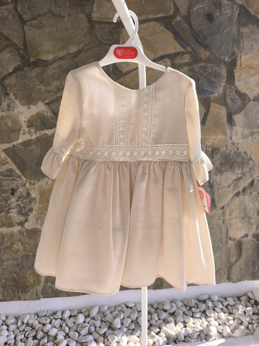 Vestido niña lino con forro, media manga con volante y detalles bordados – Elegante y especial