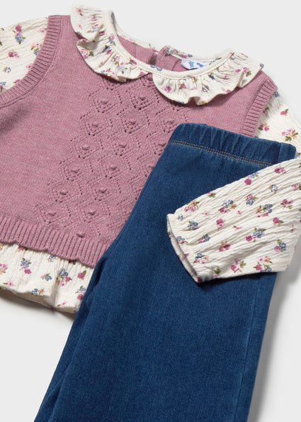 Conjunto Infantil Violeta -  Pantalón Vaquero y Camisa Floral con Chaleco de Lana