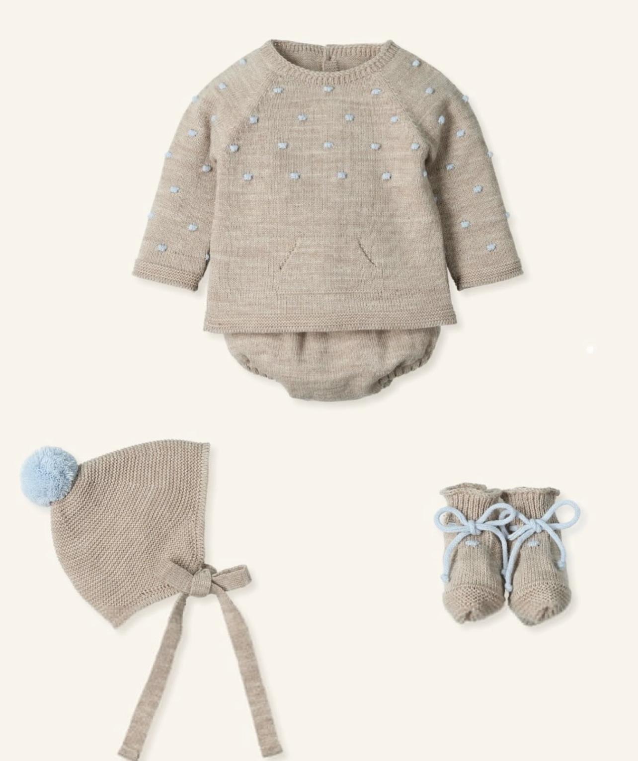 Conjunto bebé 4 Piezas Mac Ilusión | Primera Puesta Unisex de Lana Marrón con Detalles en Azul