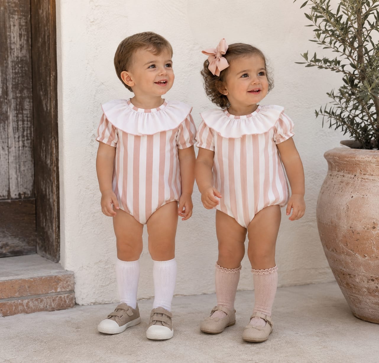 Pelele Leche Merengada |  rayas con cuello volante y detalle elegante 🌸