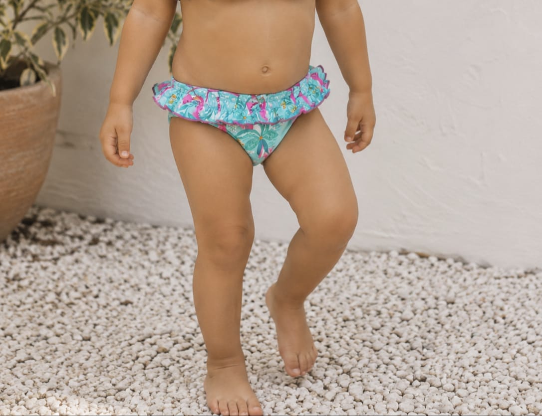 Culetín de Niña Ysabel Mora Estampado Tropical con Volante