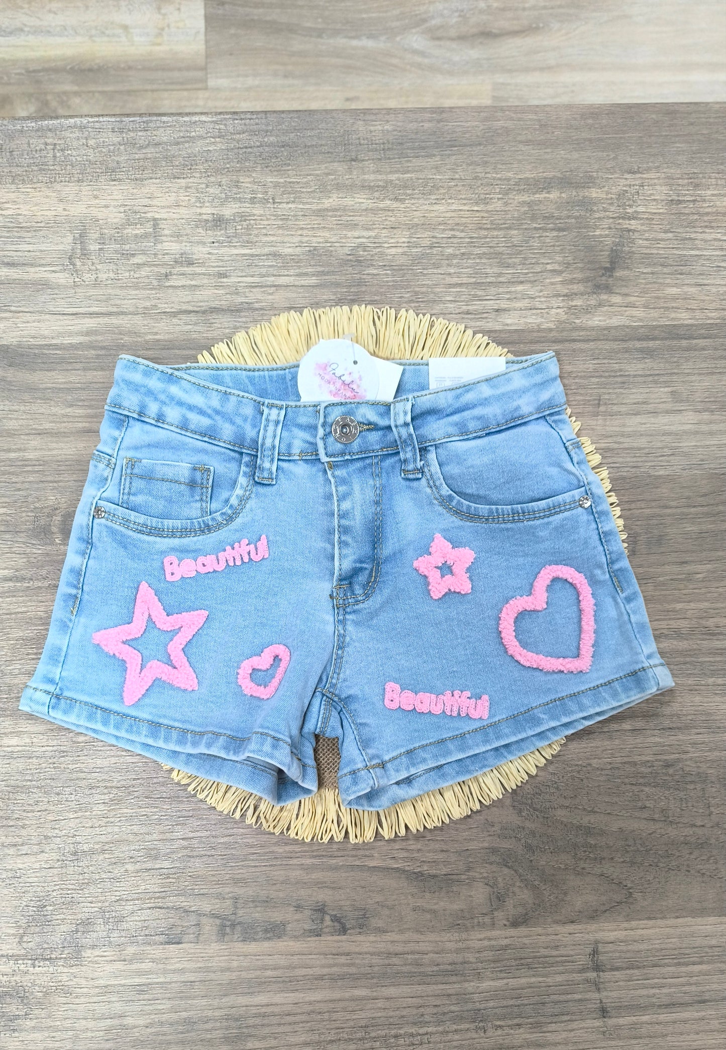 Pantalón Vaquero Corto para Niña con Bordados en Rosa | Short Denim con Letras y Dibujos