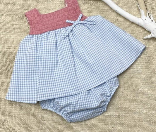 Jesusito con cubrepañal Del Sur – elegante contraste azul y rosa 🌷
