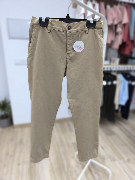 Pantalón chino para niño – color camel, estilo y confort