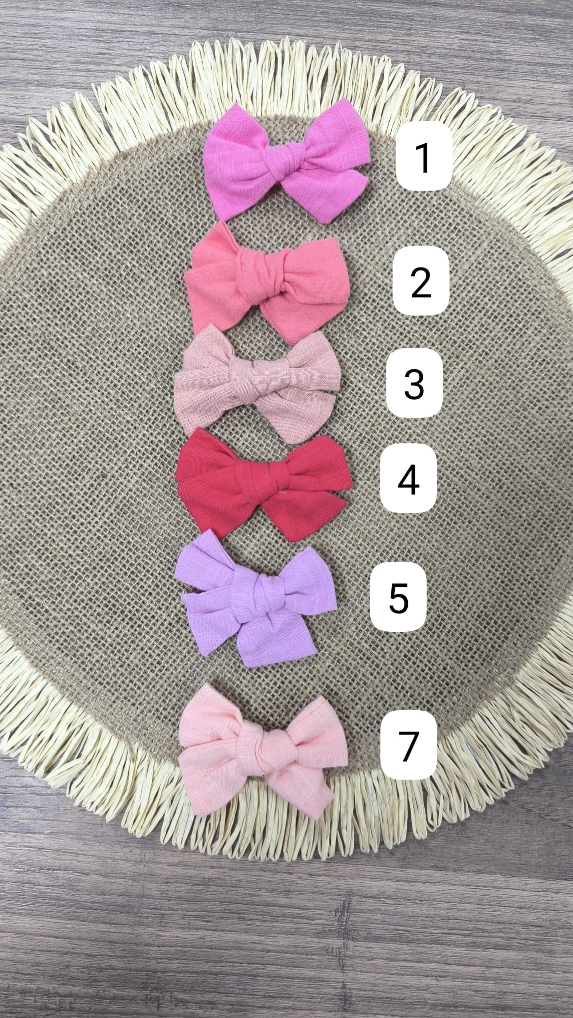 Lazos de Lino con Pinza – Complementos Elegantes y Atemporales