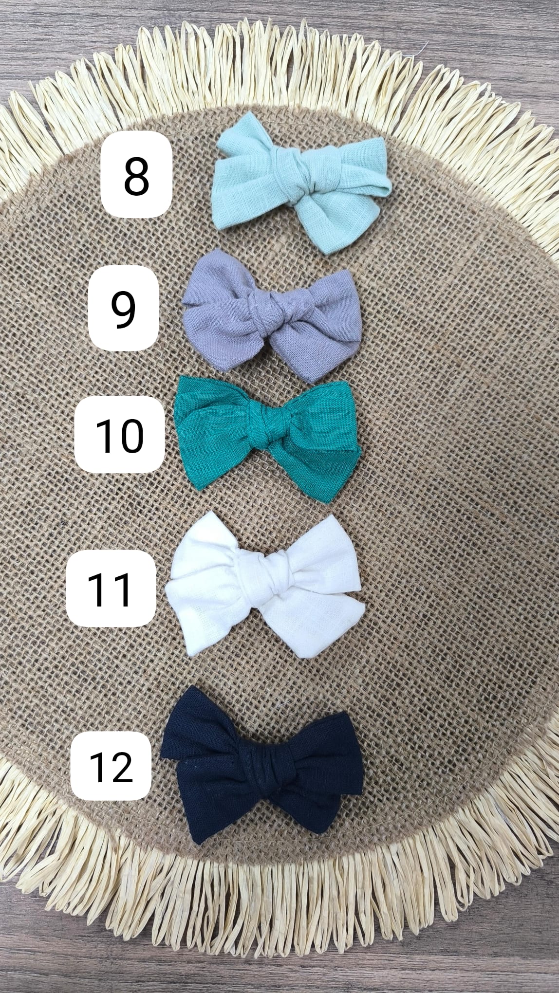 Lazos de Lino con Pinza – Complementos Elegantes y Atemporales