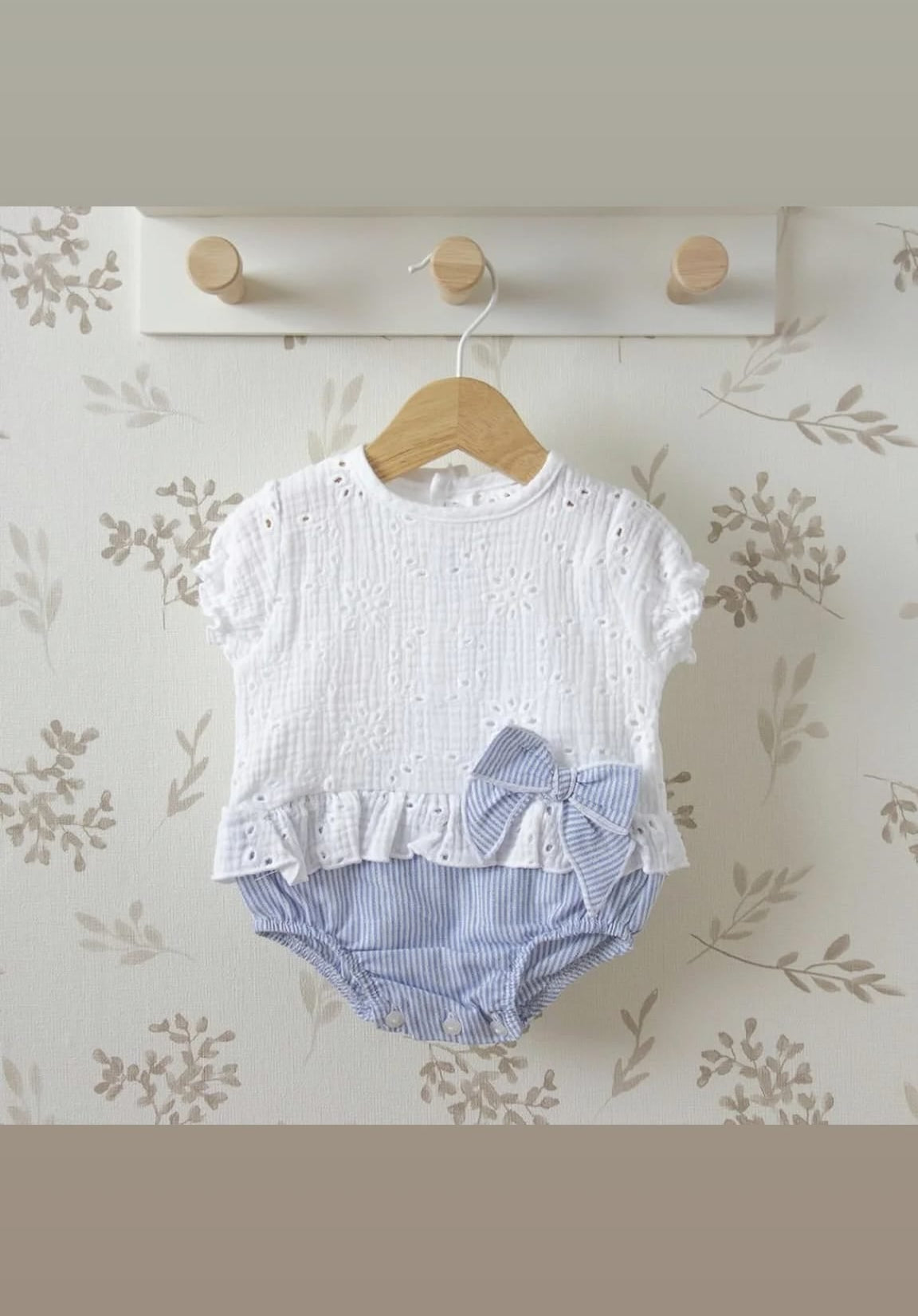 Pelele Bebé Kerala de Calamaro – Combinación Flores y Rayas Azul
