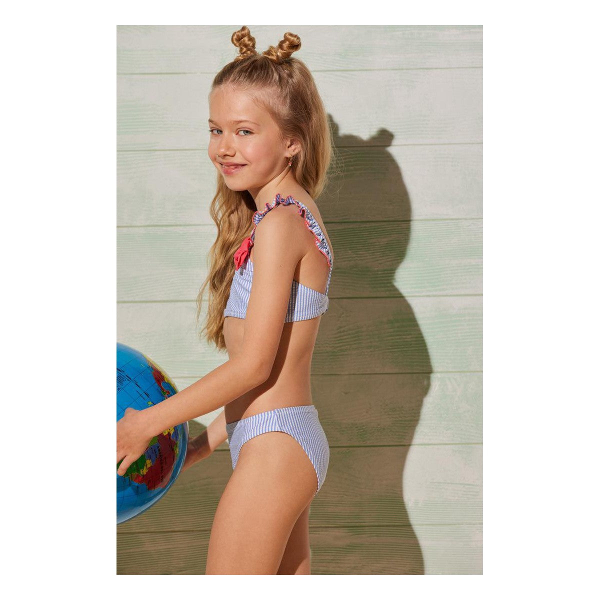 Bikini de Niña de Dos Piezas a Rayas Azul y Blanco con Detalles en Rojo