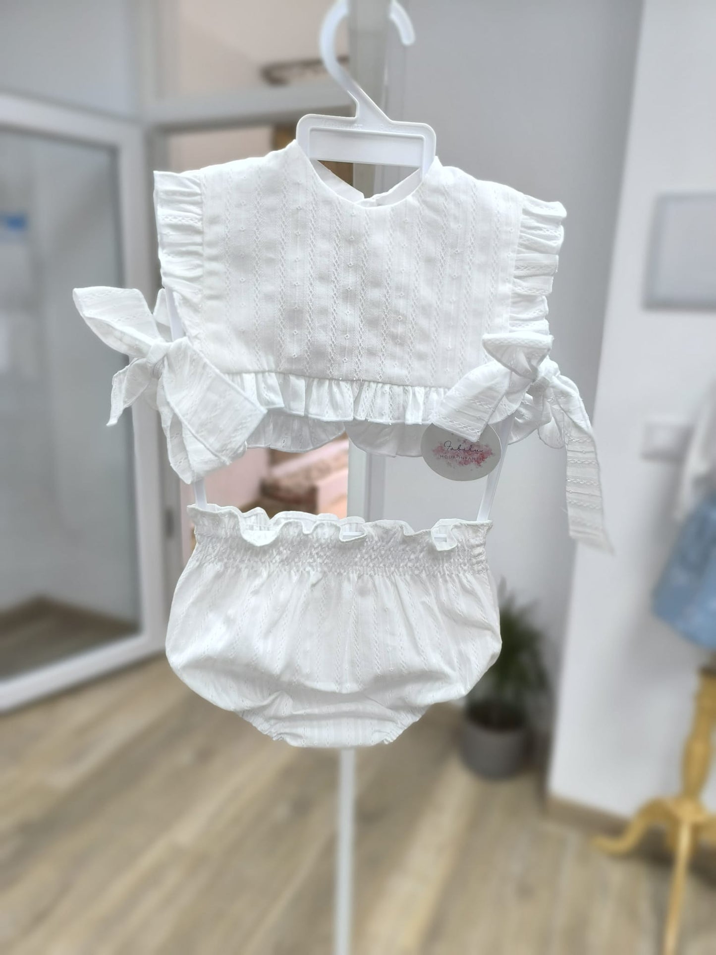 🤍 Conjunto de bebé baberola con volante y cubrepañal – Waterlemon