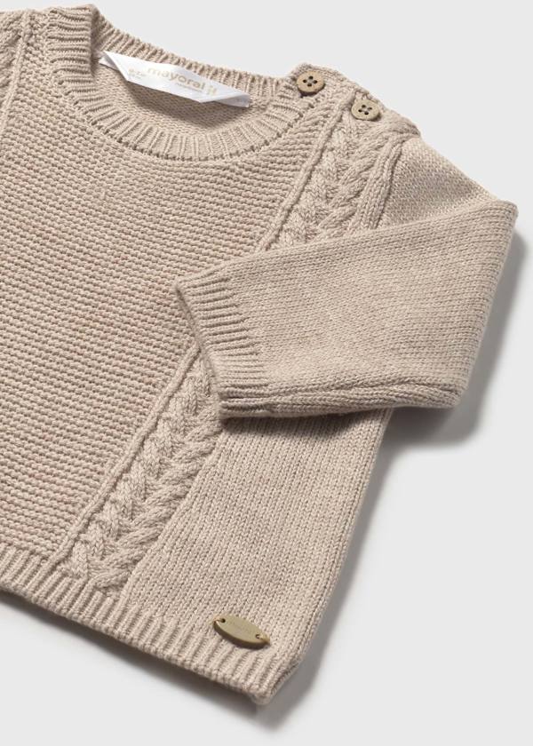 Jersey para bebé en color marrón | Mayoral | Manga larga con detalles trenzados |