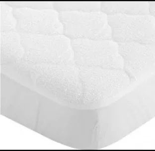 Protector de Colchón Acolchado e Impermeable para Carro de Bebé 40x80 cm – Interbaby